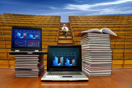 Community Colleges Leading the Pack in Digital Technology Community Colleges Leading the Pack in Digital Technology
