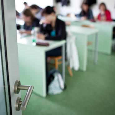 Stuck on a Waiting List? How Community College Students Can Combat College Admission Freezes