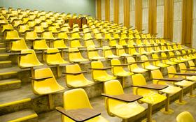 Post-Recession Cliff Looms for Community Colleges Post-Recession Cliff Looms for Community Colleges